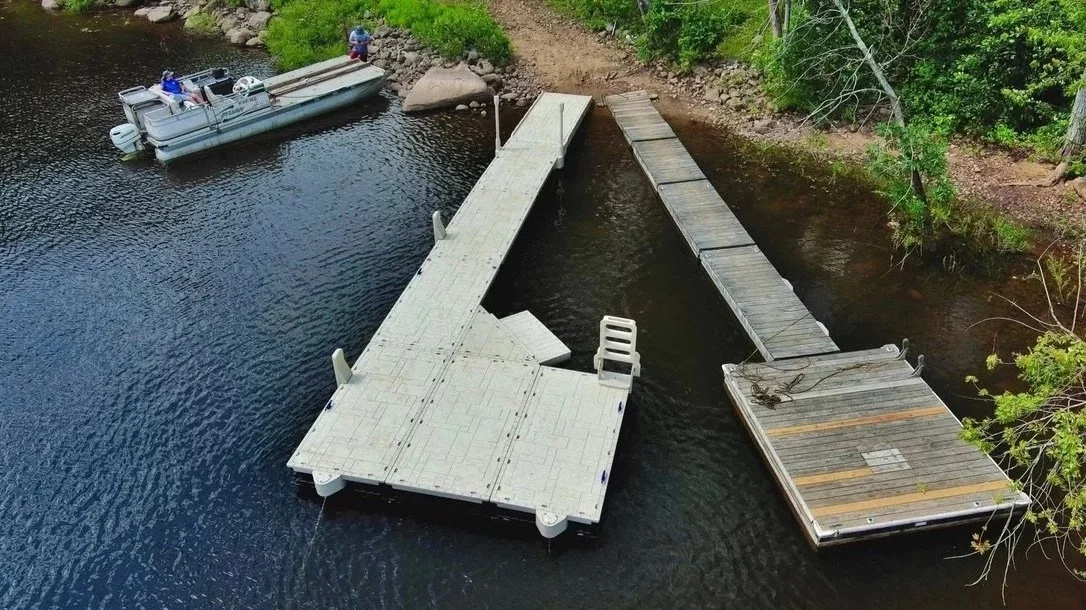 Traditional Wood Docks vs. Floating Docks: Why More Homeowners Are Making the Switch